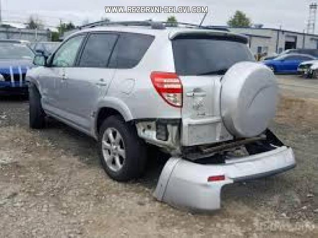 Toyota   RAV 4   Kompletan auto u delovima
